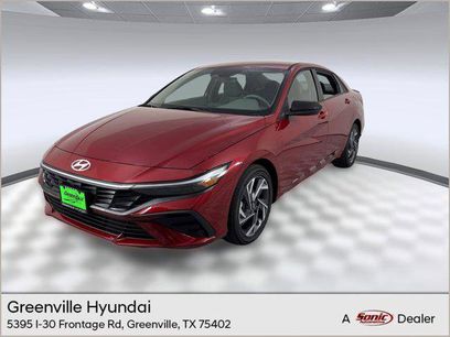 New 2025 Hyundai Elantra SEL