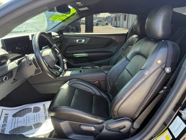 Used 2024 Ford Mustang GT RWD image 11