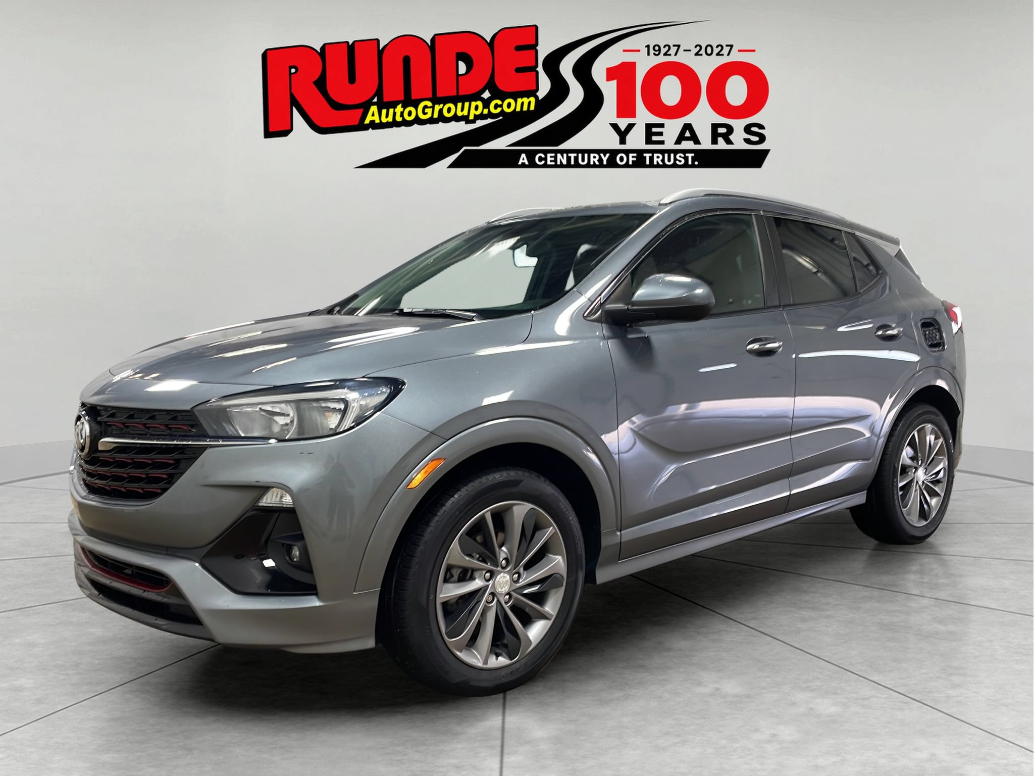 Used 2021 Buick Encore GX Select w/ Sport Touring Package FWD image 1
