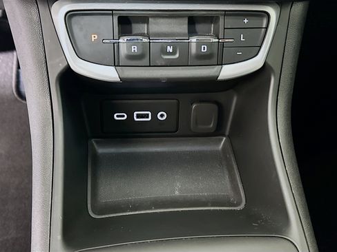 Used 2022 GMC Terrain SLE w/ Driver Convenience Package FWD image 21