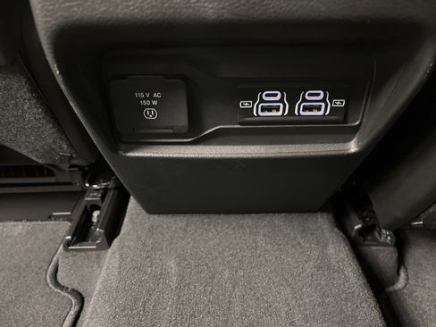 New 2025 Jeep Grand Cherokee Altitude image 24