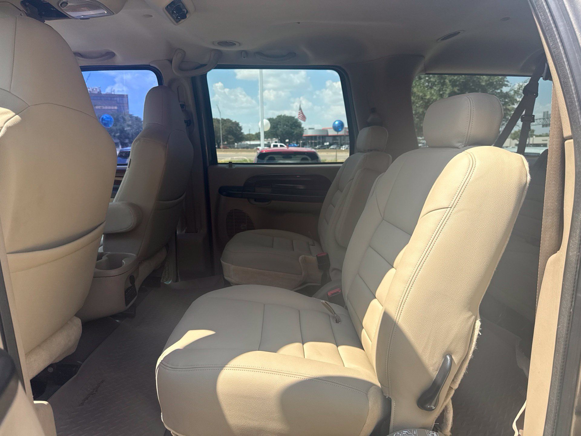 Used 2005 Ford Excursion Limited AWD/4WD image 6
