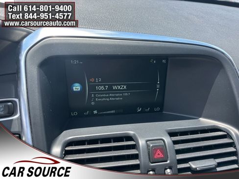Used 2016 Volvo XC60 T6 w/ Proximity Package AWD/4WD image 19