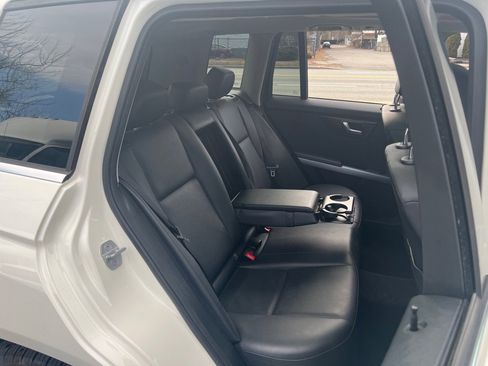 Used 2011 Mercedes-Benz GLK 350 4MATIC image 11