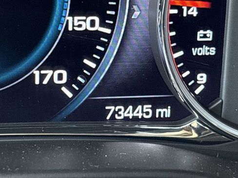 Certified 2019 GMC Acadia Denali w/ Technology Package image 12