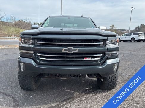 Used 2017 Chevrolet Silverado 1500 LTZ Z71 image 2