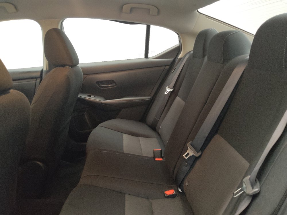 Used 2025 Nissan Sentra SV FWD image 18