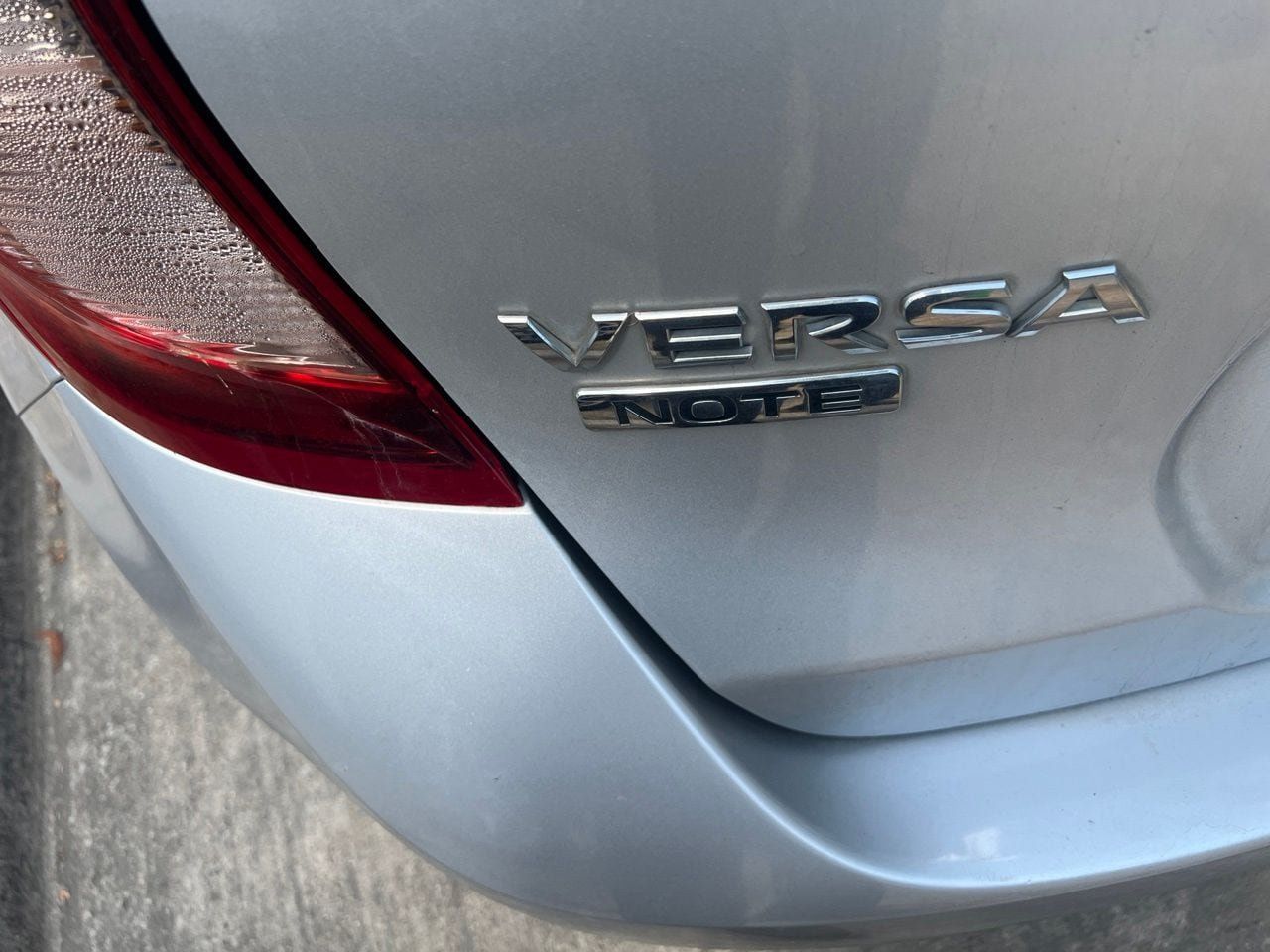Used 2016 Nissan Versa Note SV FWD image 3