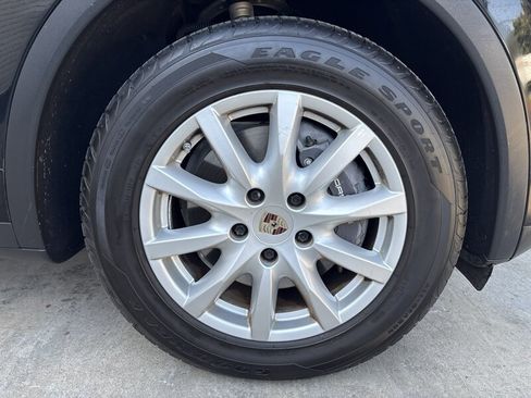 Used 2014 Porsche Cayenne AWD/4WD image 15