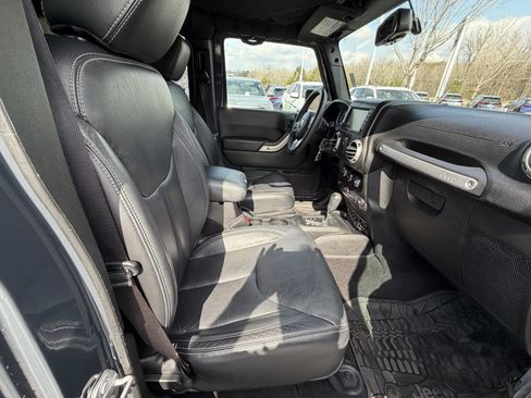 Used 2017 Jeep Wrangler Unlimited Sahara w/ Quick Order Package 24E Chief image 15