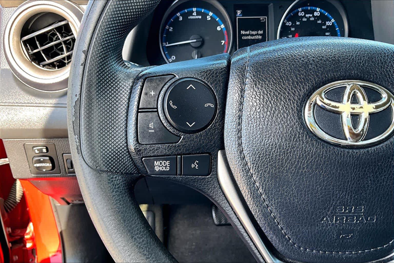 Used 2017 Toyota RAV4 LE FWD image 24
