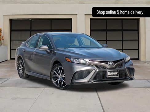 Used 2024 Toyota Camry SE image 31