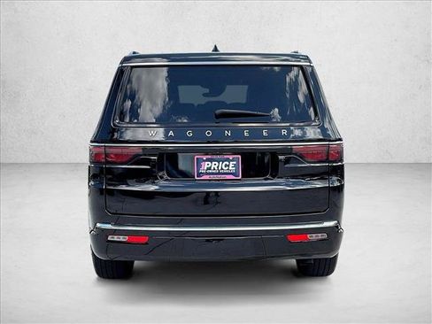 Used 2024 Jeep Wagoneer 2WD w/ Premium Group I image 4