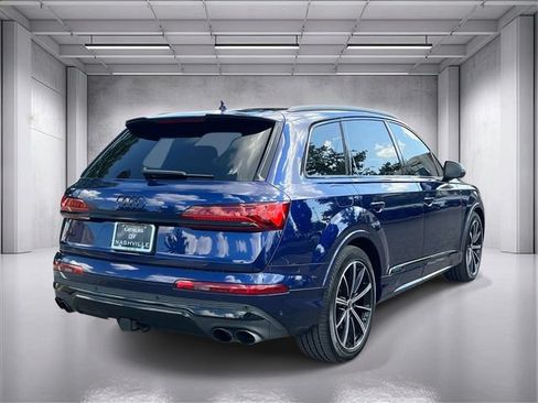 Used 2023 Audi SQ7 Prestige AWD/4WD image 3