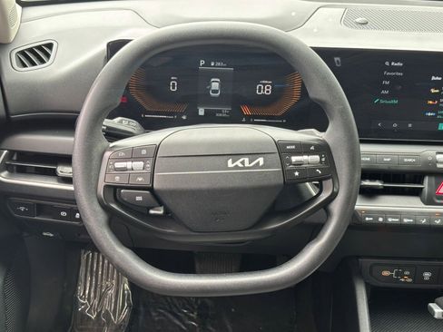 Used 2025 Kia K4 LXS image 28