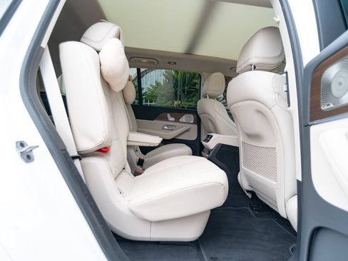 Used 2023 Mercedes-Benz GLS 450 4MATIC image 34