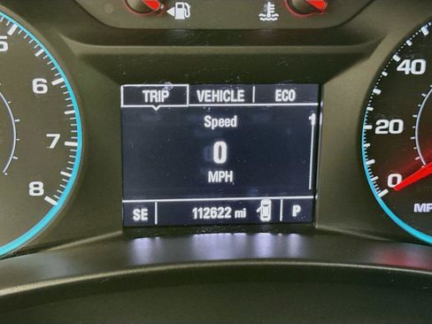 Used 2018 Chevrolet Equinox LT AWD/4WD image 19