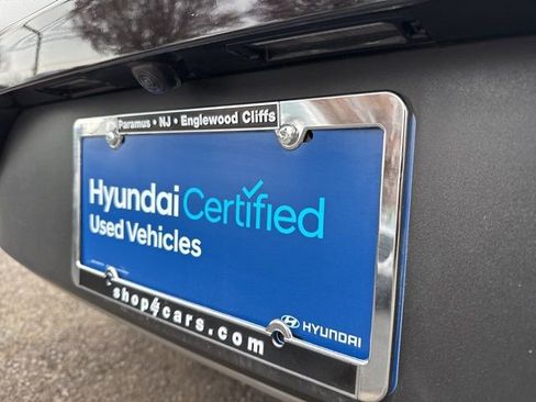 Certified 2023 Hyundai Venue SEL image 12