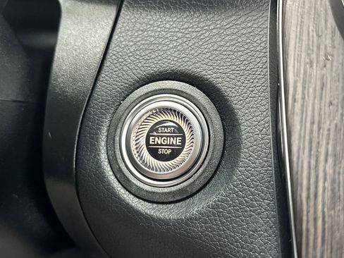 Certified 2021 Mercedes-Benz GLC 300 4MATIC image 22