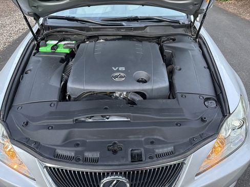 Used 2008 Lexus IS 250 AWD w/ Preferred Accessory Pkg image 34
