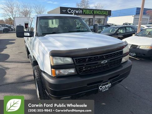 Used 2007 Chevrolet Silverado 2500 LT image 3