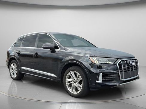 Used 2023 Audi Q7 3.0T Premium Plus w/ Premium Plus Package AWD/4WD image 5