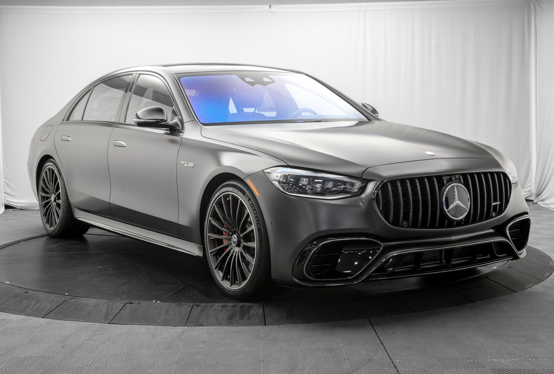 Used 2024 Mercedes-Benz S 63 AMG S w/ AMG Night Package image 9