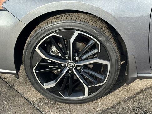 Certified 2023 Nissan Altima 2.5 SR image 10