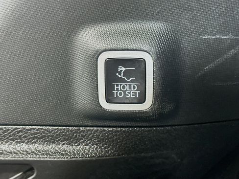 Used 2024 Jeep Grand Cherokee Altitude image 31