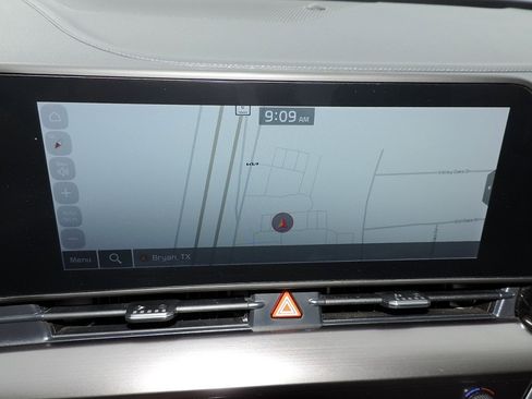 Used 2025 Kia Sportage EX FWD image 18