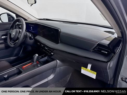 New 2026 Nissan Kicks SR w/ SR Premium Package FWD image 29