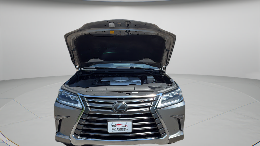 Used 2018 Lexus LX 570 4WD w/ Luxury Package image 25