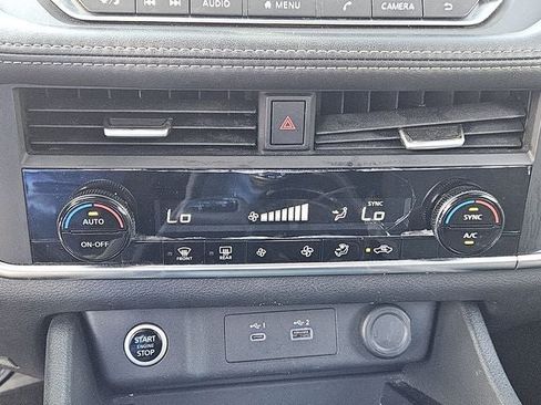 Used 2023 Nissan Rogue SV AWD/4WD image 21