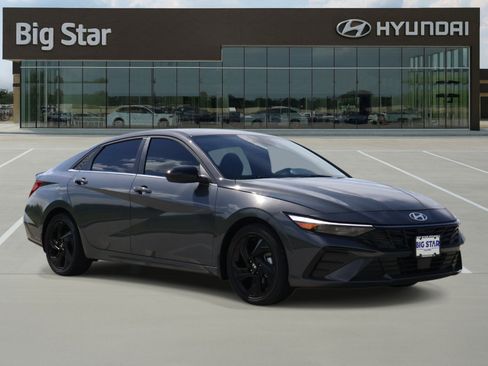 Used 2026 Hyundai Elantra SEL Sport Premium FWD image 6