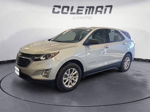 Used 2019 Chevrolet Equinox LS image 1