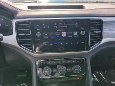 Used 2023 Volkswagen Atlas Cross Sport SE FWD image 23