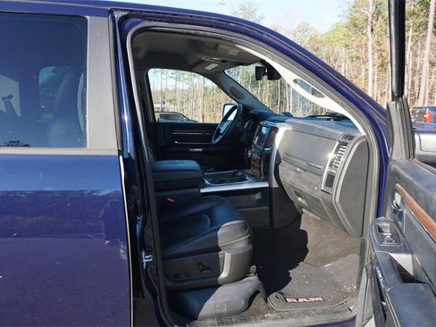 Used 2017 RAM 1500 Laramie image 16