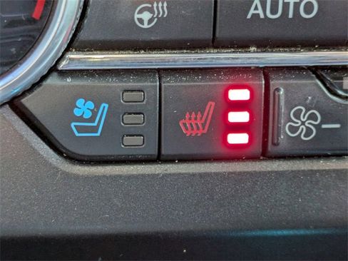 Certified 2021 Ford Expedition XLT image 23