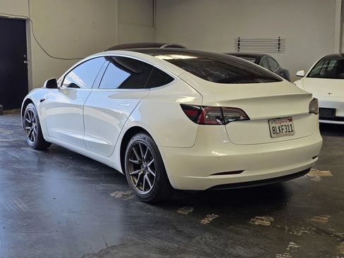Used 2019 Tesla Model 3 Standard Range Plus RWD image 2