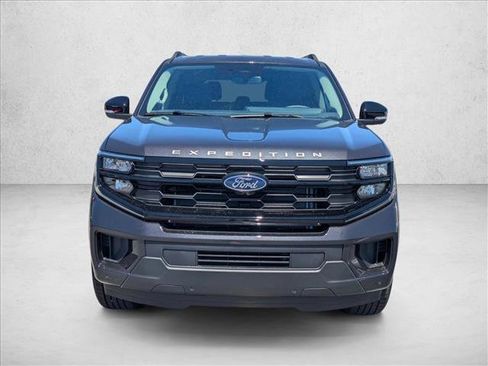 New 2026 Ford Expedition Active image 6