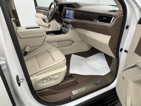 Used 2021 GMC Yukon Denali image 38
