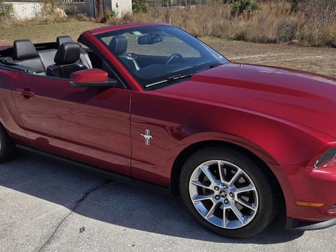 Used 2011 Ford Mustang Premium w/ Electronics Pkg image 1