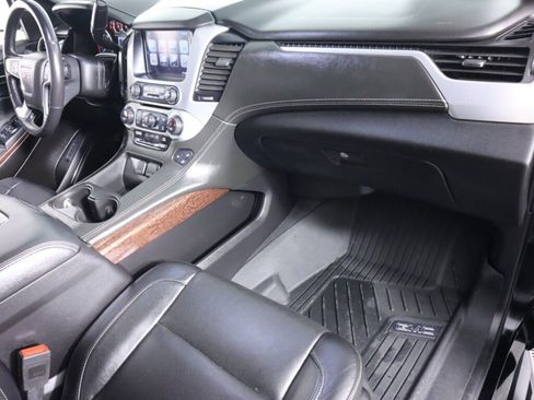 Used 2019 GMC Yukon XL SLT image 47