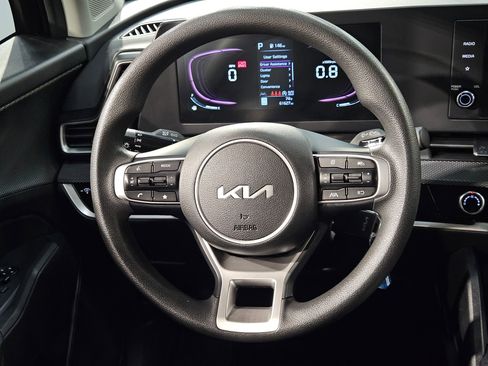 Used 2024 Kia Sportage LX image 25
