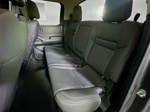 Used 2024 Nissan Frontier SV w/ Technology Package image 25