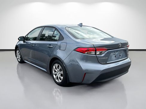Used 2025 Toyota Corolla LE image 5