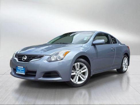 Used 2011 Nissan Altima 2.5 S w/ Convenience Pkg FWD image 1