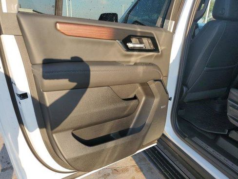 New 2026 GMC Yukon XL Denali w/ Sun & Power Step Package image 15