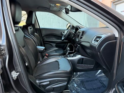 Used 2019 Jeep Compass Latitude w/ Popular Equipment Group image 21