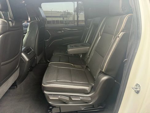 Used 2021 Cadillac Escalade ESV Sport w/ Driver Assist Tech Package image 10